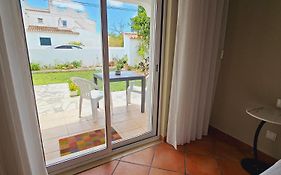 Lemon Tree Relaxing Guesthouse