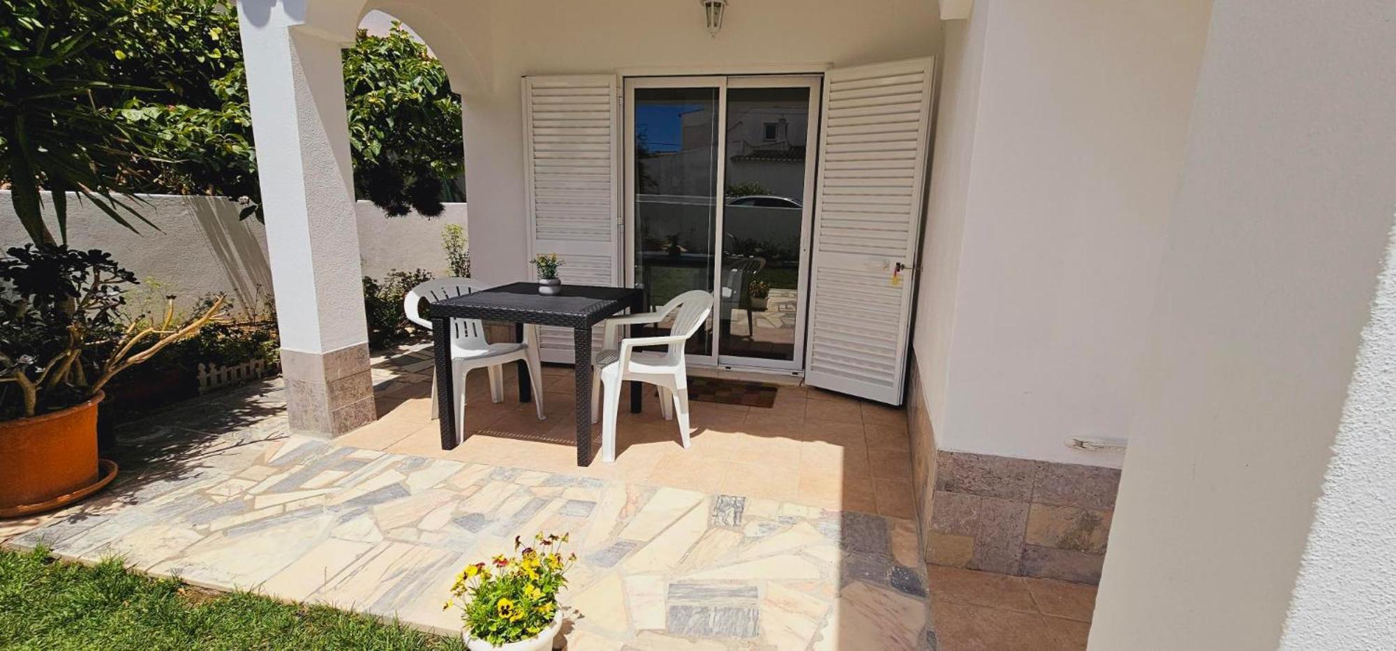 Lemon Tree Relaxing Guesthouse Lagos Exterior photo