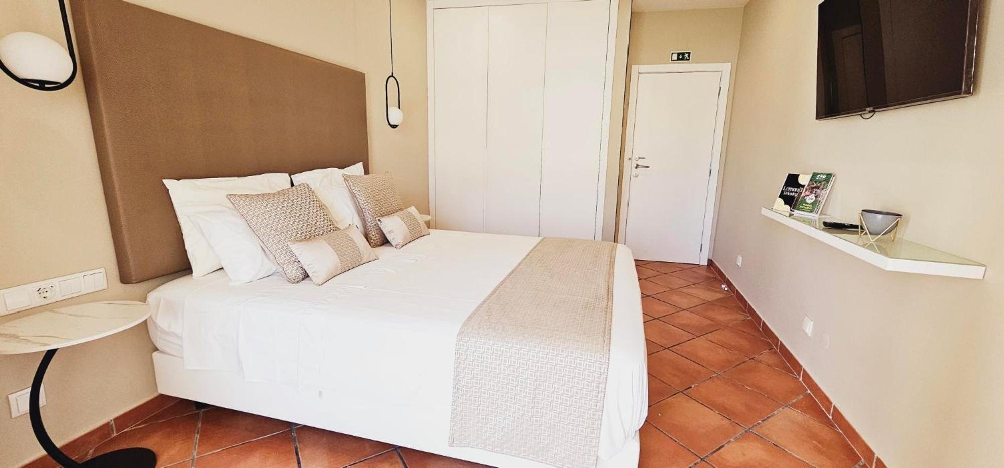 Lemon Tree Relaxing Guesthouse Lagos Exterior photo
